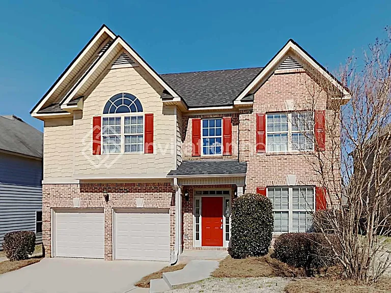 100 Hamilton Pointe Dr — Photo 1