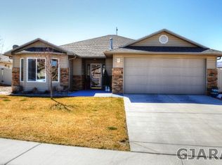 1422 Windsor Park Dr, Fruita, CO 81521