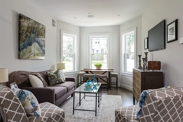 Building Photo - 45 Clement Ave #3
