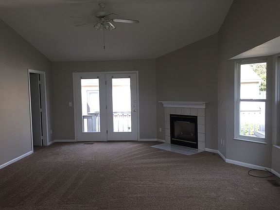 4th image of 4960 Softwood Ct