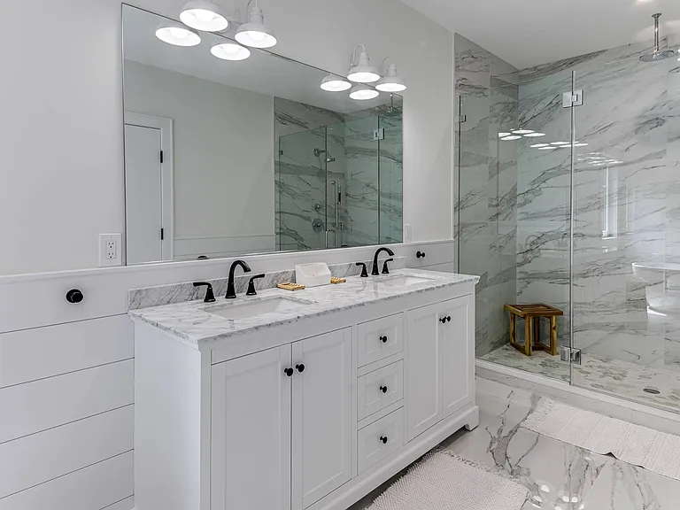 40 Edwards Ave — Photo 19