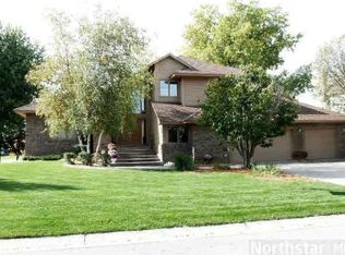 3841 Dunbar Ct, Minneapolis, MN 55443