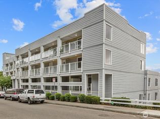 3318 30th Ave SW UNIT B402, Seattle, WA 98126
