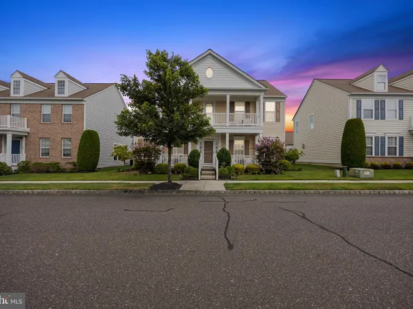 17 Hopkins St, Voorhees, NJ 08043