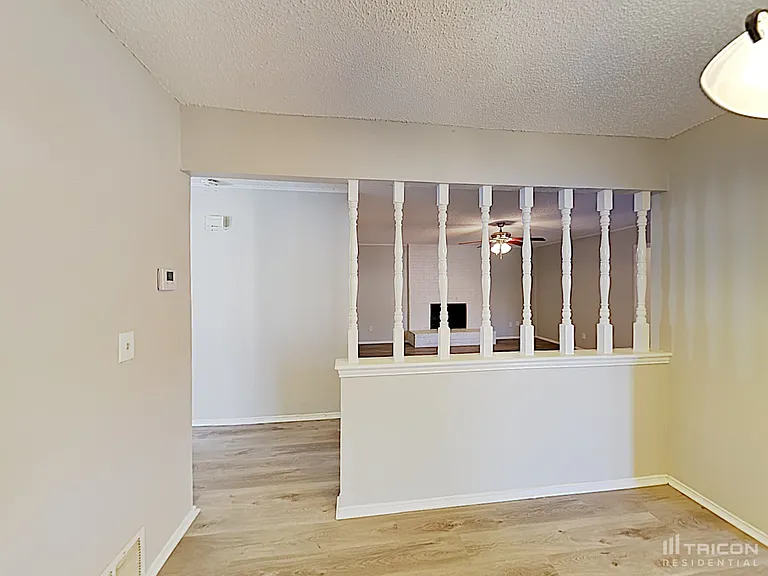 835 Live Oak Dr — Photo 8