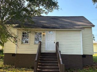 9 H St, Inman, SC 29349