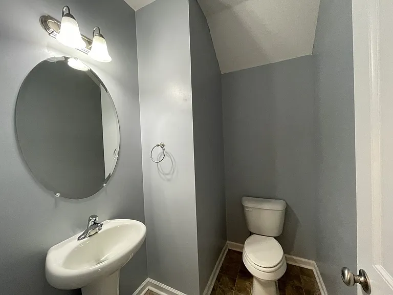 1322 Windrow Dr — Photo 8