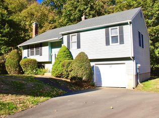17 Valley View Ct #17, Hamden, CT 06518