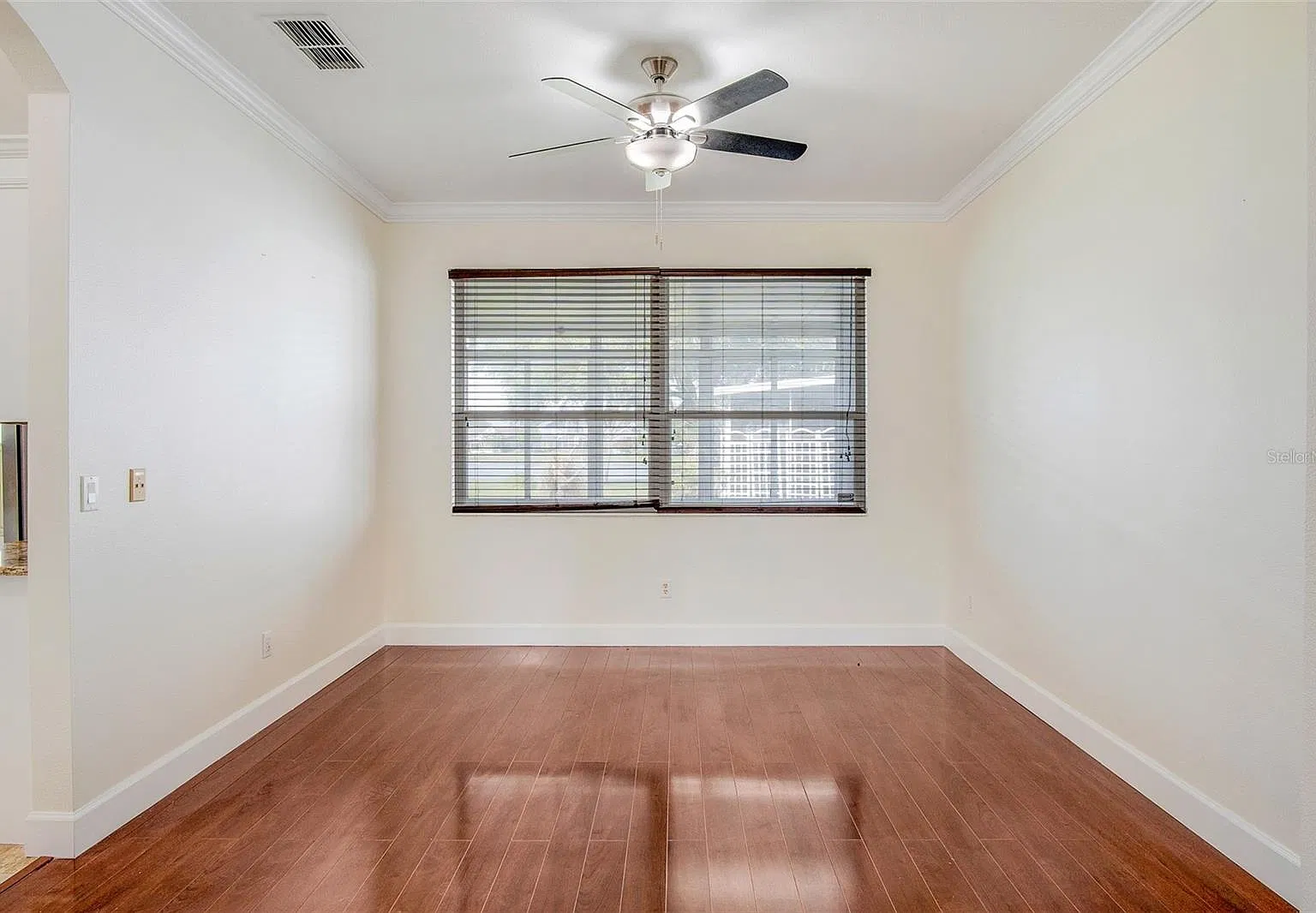 4 bed, 2.5 bath, 2872 sqft, $3,000 — Photo 4