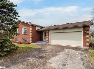 14 Glenview Ave, Springwater, ON L0L1P0