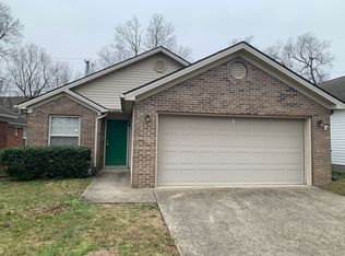 233 Chestnut Ridge Dr, Lexington, KY 40511