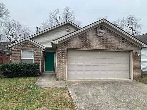 233 Chestnut Ridge Dr Photo 1