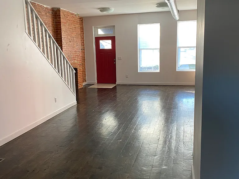 880-894 Oak St #880 — Photo 15