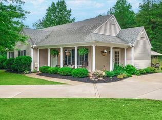 143 Hunting Hollow Rd, Six Mile, SC 29682
