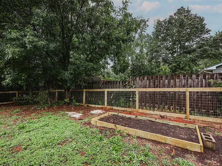 180 Oak Dr — Photo 29