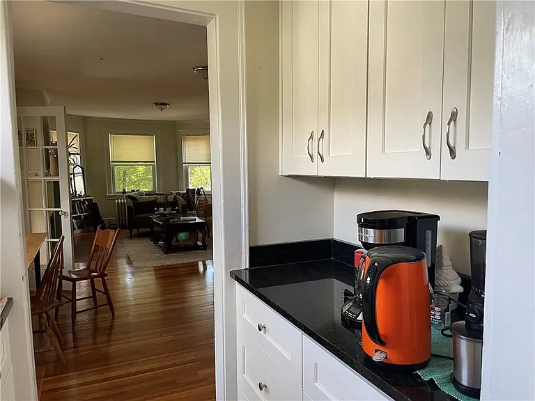 460 Morris Ave #2 — Photo 12