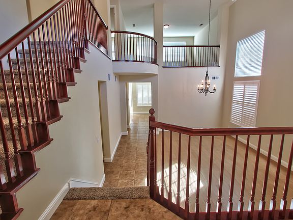 4th image of 1607 Montrose Ln