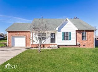 412 Palamino Ln, Springfield, TN 37172