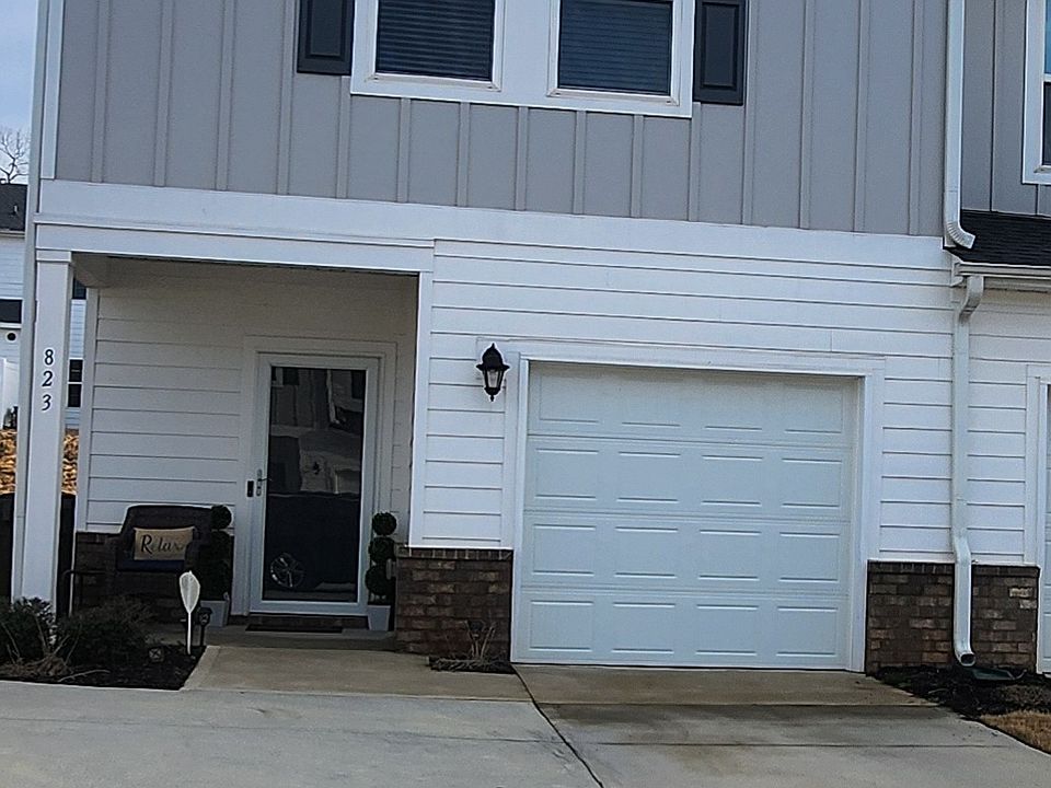 2nd image of 823 Thread Way