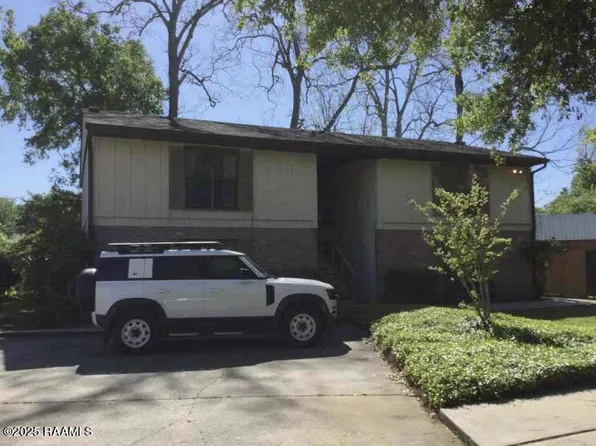 110 Calypso Ln, Lafayette, LA 70508