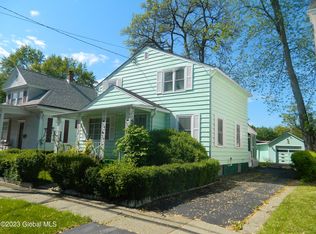 22 Glenwood Blvd, Hudson, NY 12534