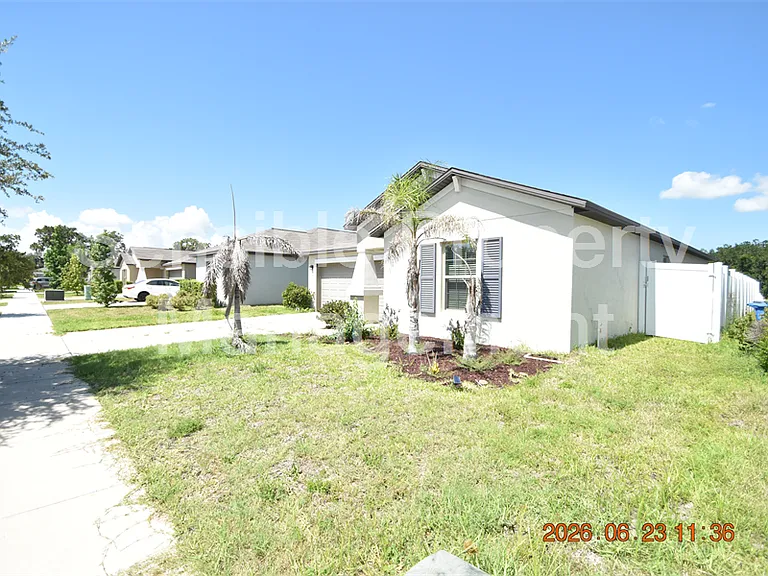 13021 Meadow Pond Pl — Photo 42