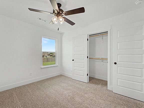 5th image of 1415 Sedge Street