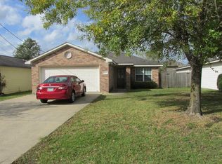 2219 Shady Tree Ln, Conroe, TX 77301