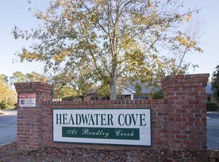 1066 Headwater Cove Ln, Wilmington, NC 28403