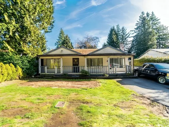 9286 148th St, Surrey, BC V3R 3W8