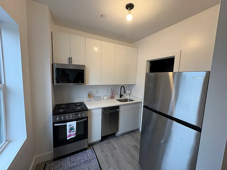 1252 Main St #2B — Photo 10