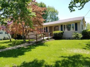 222 Beattie Ave, Lockport, NY 14094