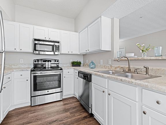 2nd image of 300 Woodway Bluff Cir #1131