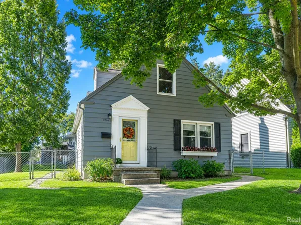 2001 Dexter Ave, Ann Arbor, MI 48103