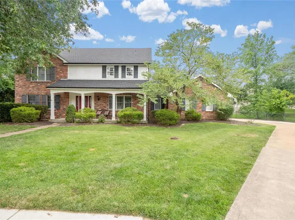 1940 Mistflower Glen Ct, Chesterfield, MO 63005