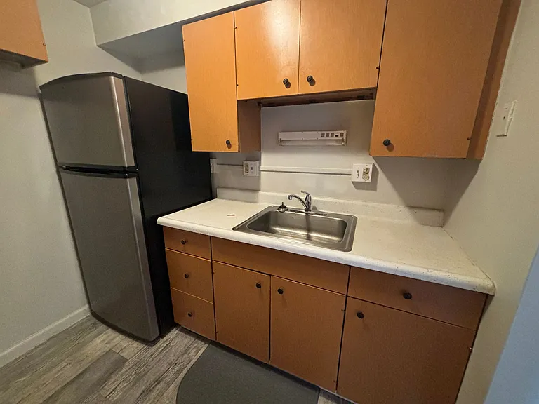 Olympia Park Apartments 1 and 2 Bedroom Units Available THIS SUMMER! — Photo 12