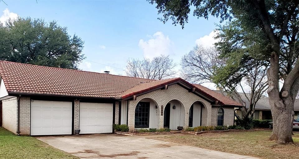 1st image of 7608 Marlborough Dr W