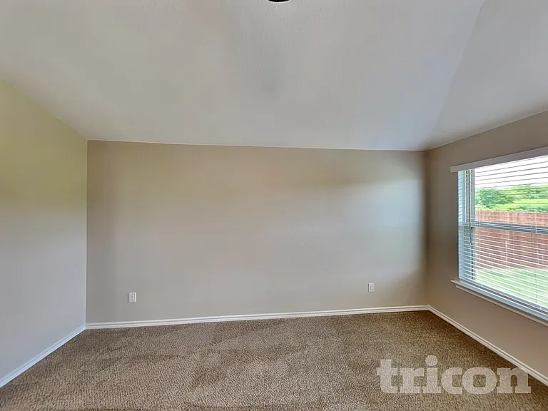 9125 Nevis Dr — Photo 8