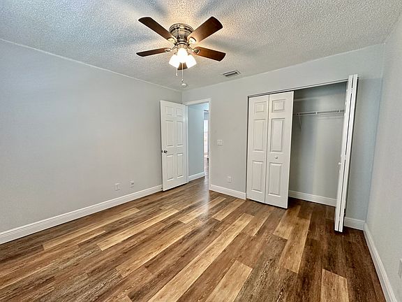 5th image of 12 Fawn Ln #A