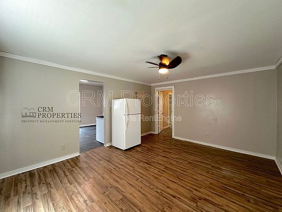 3rd image of 1519 N Purdum St