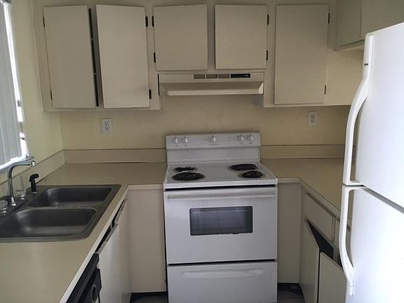 2nd image of 1700 NW North River Dr APT 204