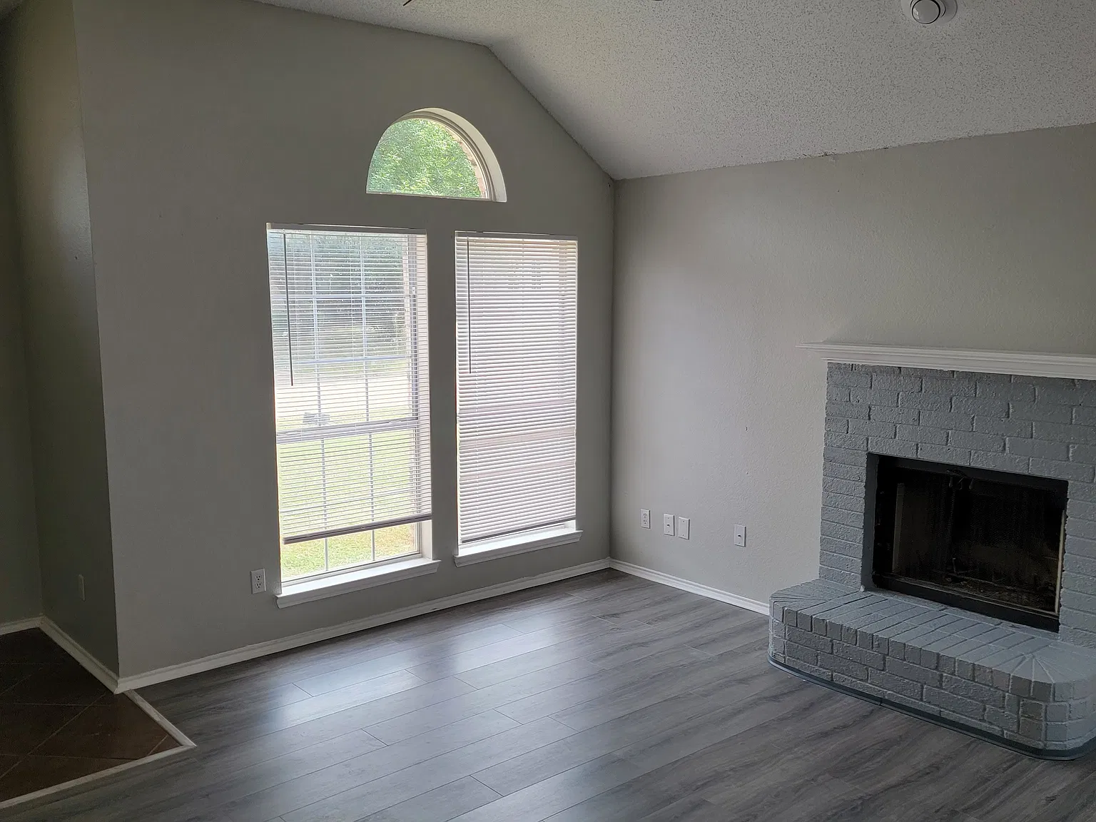 4 bed, 2000 sqft, $2,600 — Photo 4