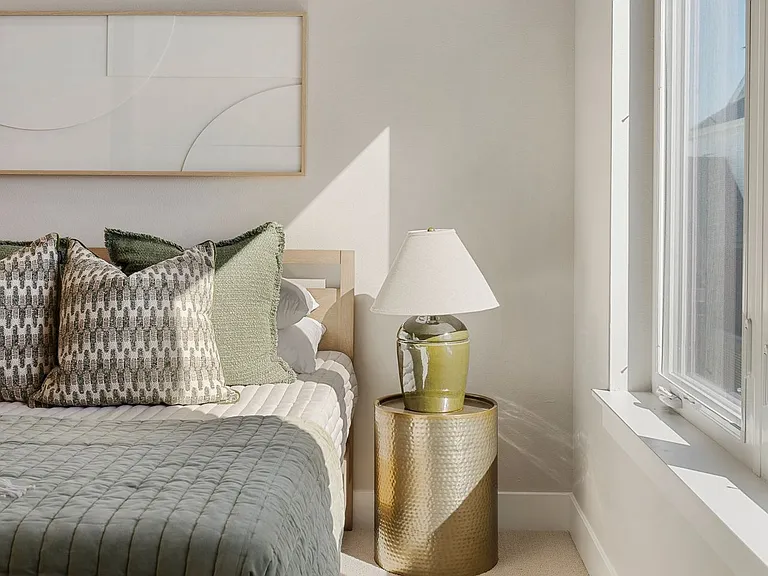 A Line Townhomes Central Park — Photo 15