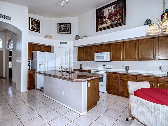 5th image of 7514 E Lompoc Ave