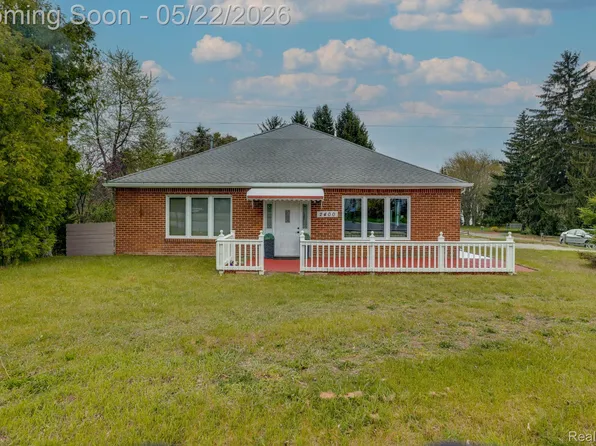 2400 N Lakeshore Rd, Carsonville, MI 48419