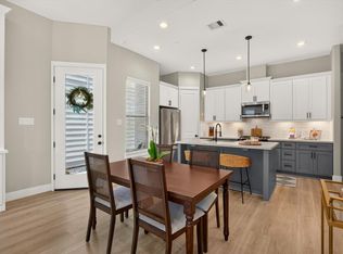 5359 Creekmont Oaks Ln, Houston, TX 77091