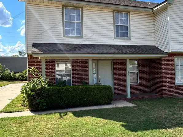1206 S 41st Cir, Fort Smith, AR 72903