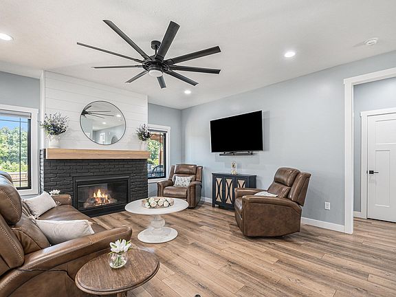 5th image of 58426 Crossview Ln