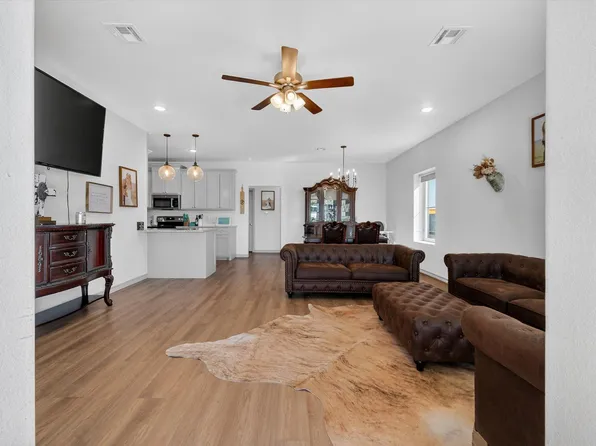 187 Allison Rd, Wilson, TX 79381