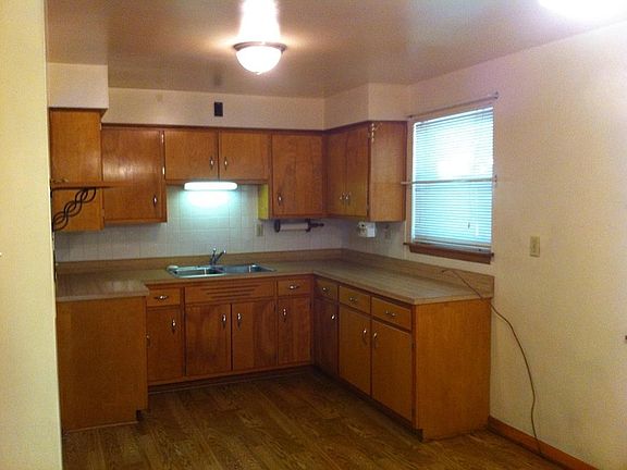 4th image of 5201 Elmhurst Dr
